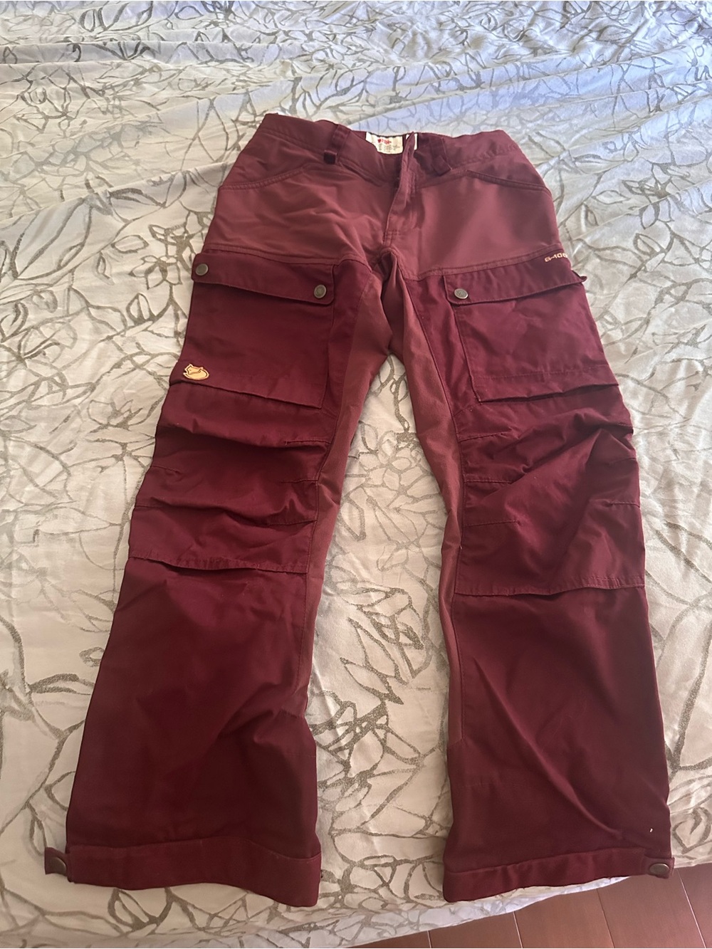 2 pairs of Fjallraven hiking pants in Olive Green and Burgundy - Picture 2 of 7